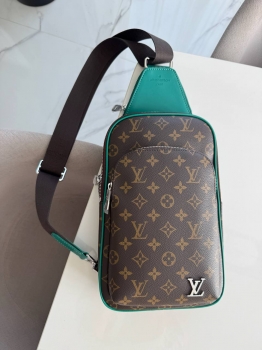 Сумка-слинг Louis Vuitton Артикул BMS-147312. Вид 1