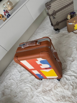 Чемодан  Hermes Артикул BMS-147353. Вид 3