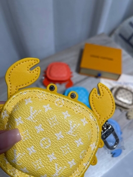 Брелок  Louis Vuitton Артикул BMS-147396. Вид 4