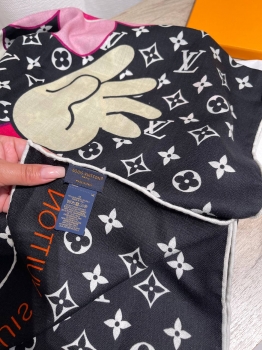 Платок Louis Vuitton Артикул BMS-147417. Вид 2