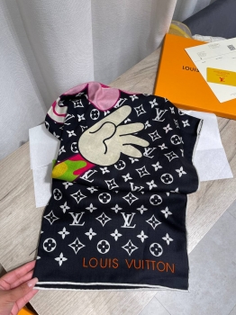 Платок Louis Vuitton Артикул BMS-147417. Вид 1