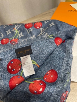 Платок  Louis Vuitton Артикул BMS-147414. Вид 2
