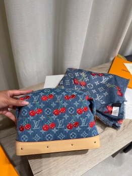 Косметичка Louis Vuitton Артикул BMS-147418. Вид 1