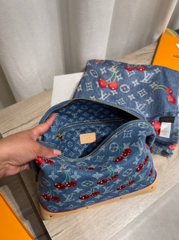 Косметичка Louis Vuitton Артикул BMS-147418. Вид 7