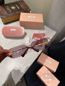 Очки  Miu Miu Артикул BMS-147484. Вид 2