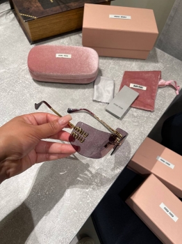 Очки  Miu Miu Артикул BMS-147484. Вид 4