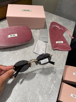 Очки  Miu Miu Артикул BMS-142504. Вид 3