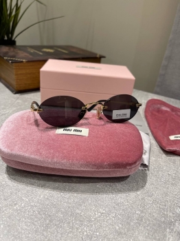 Очки  Miu Miu Артикул BMS-142504. Вид 4