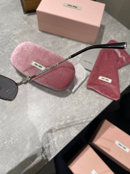 Очки Miu Miu Артикул BMS-133478. Вид 5