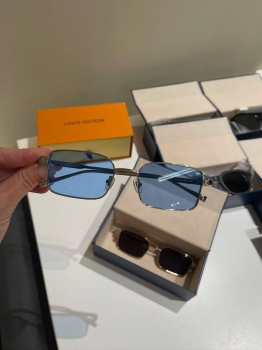 Очки Louis Vuitton Артикул BMS-147501. Вид 1