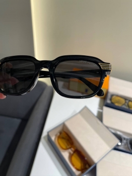 Очки Louis Vuitton Артикул BMS-147499. Вид 4