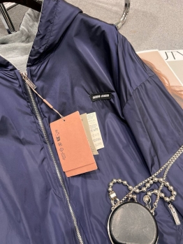 Двусторонний бомбер  Miu Miu Артикул BMS-147616. Вид 4