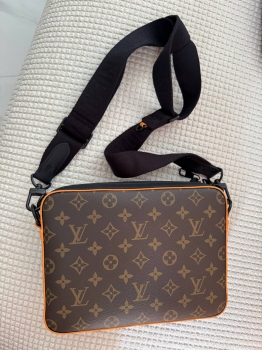 Сумка мужская Louis Vuitton Артикул BMS-147721. Вид 2