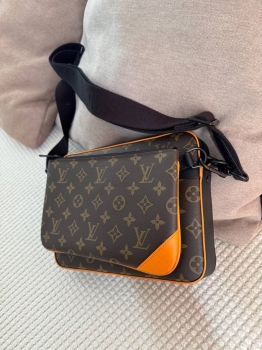 Сумка мужская Louis Vuitton Артикул BMS-147721. Вид 3
