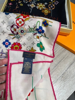 Платок Louis Vuitton Артикул BMS-147746. Вид 2