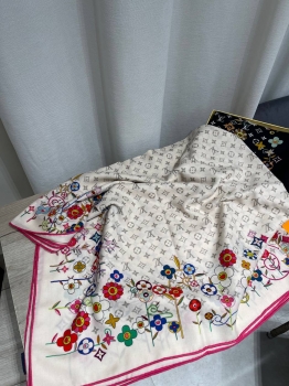 Платок Louis Vuitton Артикул BMS-147746. Вид 3