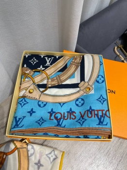 Платок Louis Vuitton Артикул BMS-147743. Вид 2