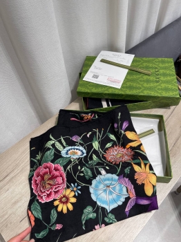 Платок Gucci Артикул BMS-147821. Вид 1