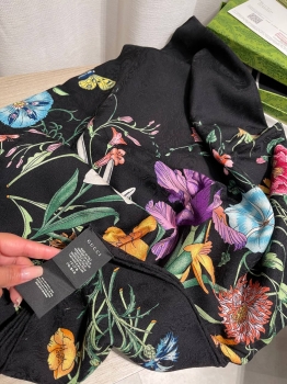 Платок Gucci Артикул BMS-147821. Вид 2