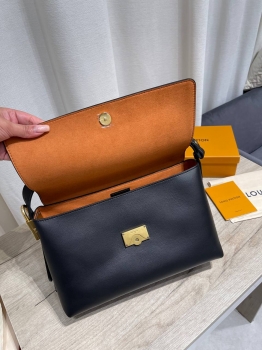 Сумка женская Louis Vuitton Артикул BMS-147846. Вид 7