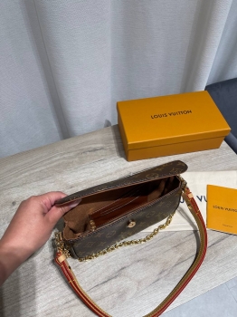 Сумка женская Louis Vuitton Артикул BMS-147845. Вид 5