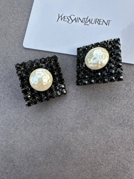 Клипсы Yves Saint Laurent Артикул BMS-147878. Вид 1