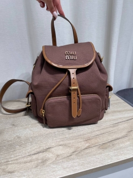 Рюкзак  Miu Miu Артикул BMS-147975. Вид 1