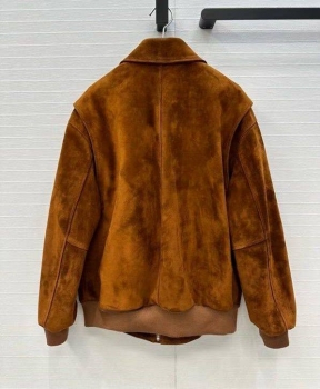 Замшевая куртка  Miu Miu Артикул BMS-147984. Вид 3