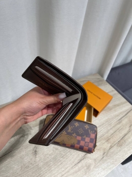 Кошелёк  Louis Vuitton Артикул BMS-148007. Вид 4