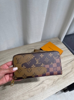 Кошелёк  Louis Vuitton Артикул BMS-148006. Вид 2