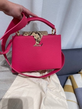 Сумка женская Capucines  Louis Vuitton Артикул BMS-148214. Вид 2