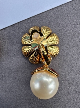 Клипсы Yves Saint Laurent Артикул BMS-148402. Вид 3