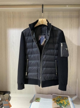 Куртка  Prada Артикул BMS-148542. Вид 3