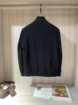 Куртка  Prada Артикул BMS-148542. Вид 4