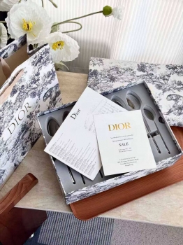 Набор столовых приборов на 6 персон Christian Dior Артикул BMS-148723. Вид 1