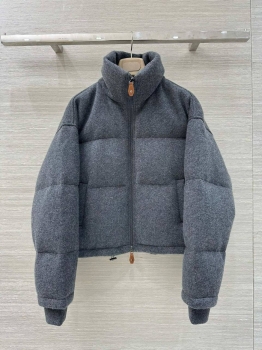 Пуховик Brunello Cucinelli Артикул BMS-148803. Вид 1
