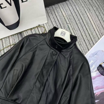 Кожаная куртка Loewe Артикул BMS-148874. Вид 2