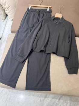 Костюм спортивный Brunello Cucinelli Артикул BMS-148938. Вид 1