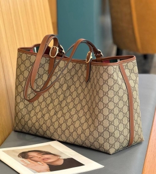 Папка Gucci Артикул BMS-149128. Вид 1