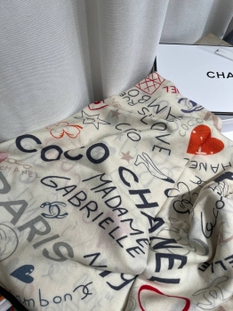Платок Chanel Артикул BMS-149339. Вид 2