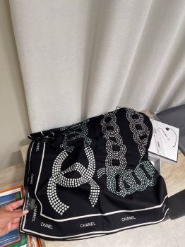Платок Chanel Артикул BMS-149338. Вид 1
