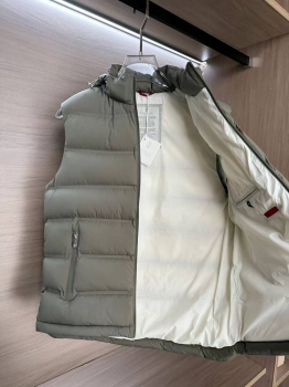 Жилет Brunello Cucinelli Артикул BMS-149345. Вид 3
