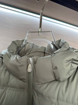 Жилет Brunello Cucinelli Артикул BMS-149345. Вид 7