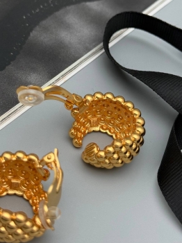 Клипсы Yves Saint Laurent Артикул BMS-149426. Вид 2