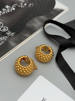 Клипсы Yves Saint Laurent Артикул BMS-149426. Вид 1