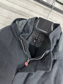 Пуховик Kiton Артикул BMS-149650. Вид 2