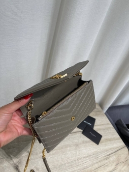 Сумка женская Yves Saint Laurent Артикул BMS-149682. Вид 5