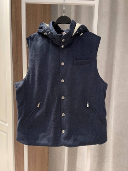 Жилет  Brunello Cucinelli Артикул BMS-149826. Вид 1