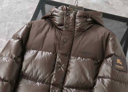 Пуховик Burberry Артикул BMS-149933. Вид 3