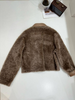 Куртка женская Bottega Veneta Артикул BMS-149943. Вид 5